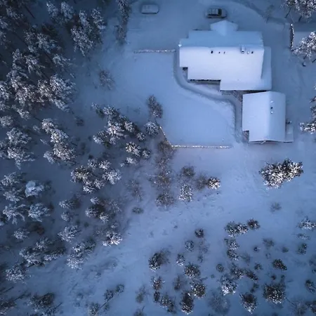 Cozy With Sauna, Private Entrance *